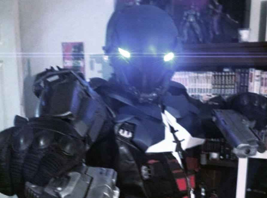 Um cosplay temível do Arkham Knight