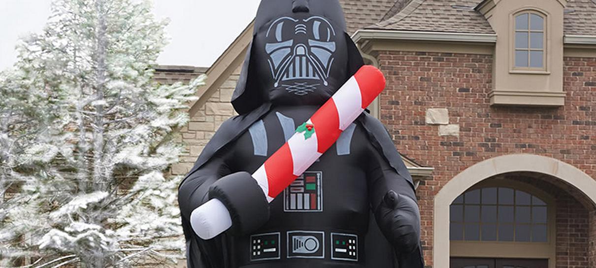 Darth Vader inflável quer dominar a sua decoração de Natal