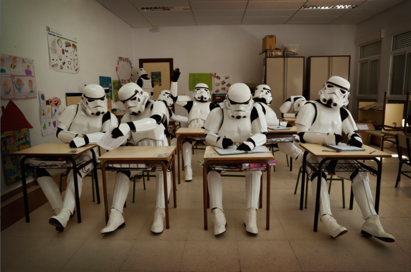 Stormtroopers parecem ter uma rotina bem chata