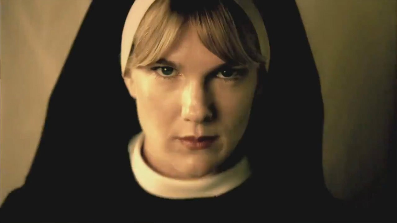 Lily Rabe será Serial Killer em American Horror Story: Hotel