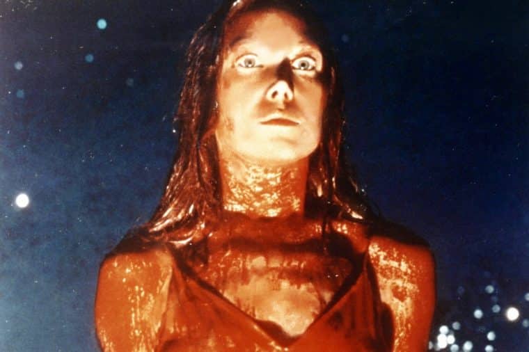 carrie a estranha