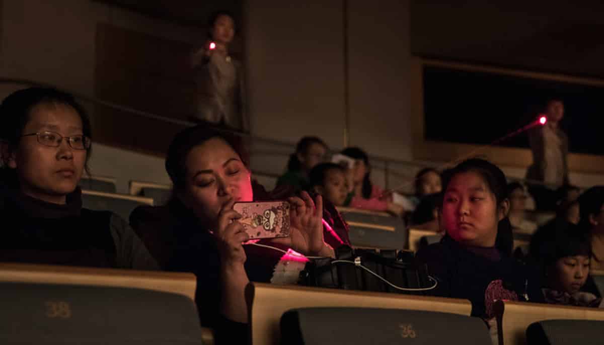 Patente da Apple pode impedir o uso da câmera do celular em cinemas