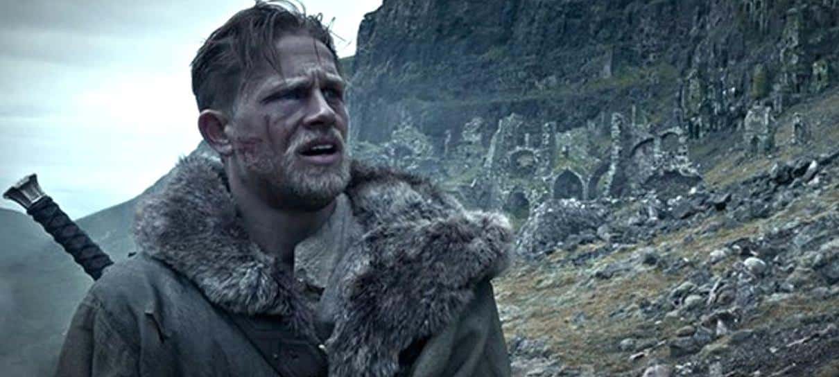 SDCC 2016 | Trailer de Rei Arthur: A Lenda da Espada mostra um homem relutando em aceitar seu destino