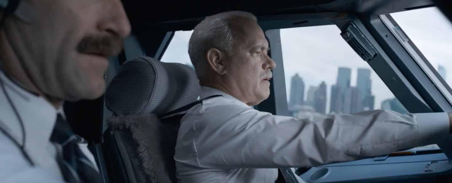 Tom Hanks interpreta um piloto que salva 155 passageiros em Sully: O Herói do Rio Hudson