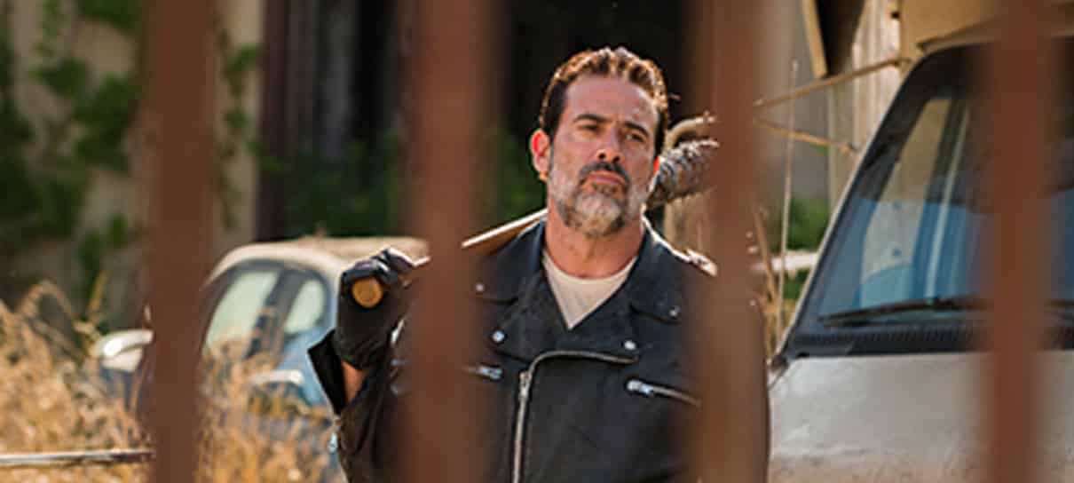 The Walking Dead | Negan rouba a cena nas novas imagens da sétima temporada