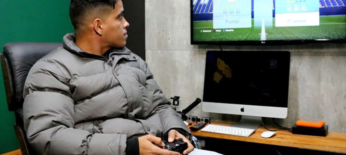 Jogador de futebol larga carreira para virar youtuber de games