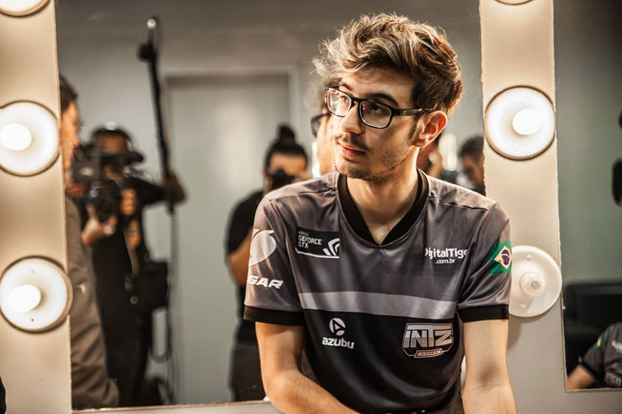 League of Legends | Jogador brasileiro Revolta é um dos protagonistas de novo documentário