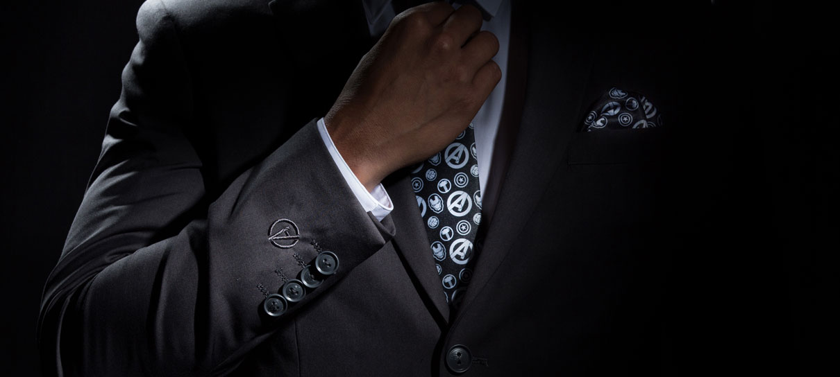 Fique ainda mais elegante com esses ternos da Marvel e DC