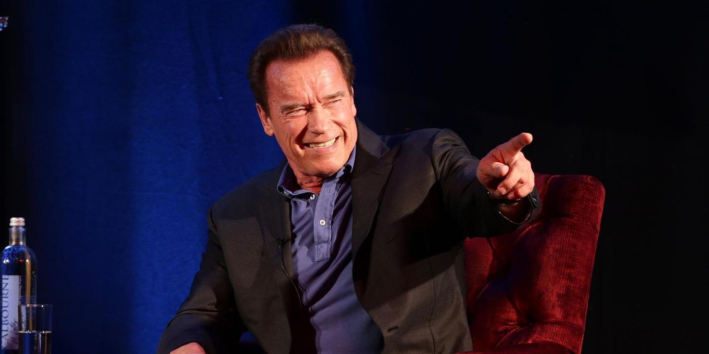 Schwarzenegger faz referência a Exterminador do Futuro após cirurgia