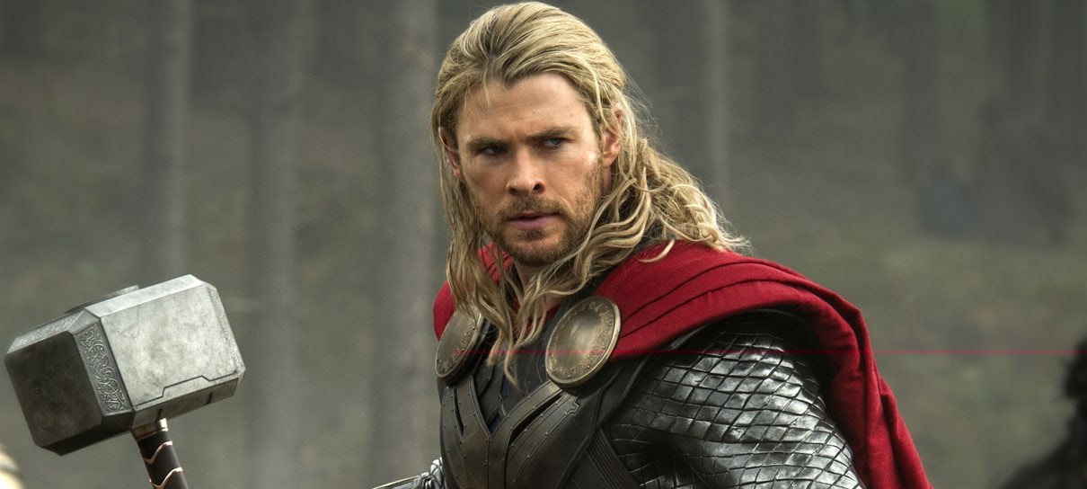 Thor: Ragnarok | Chris Hemsworth tenta dar pirueta em vídeo dos bastidores