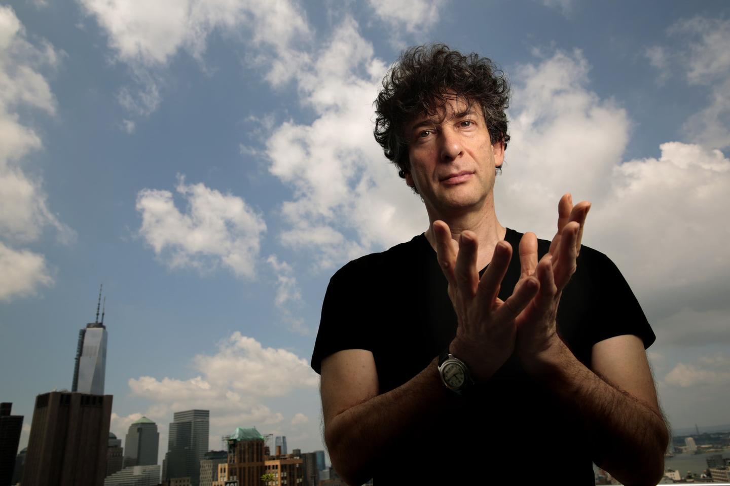 Novo livro de Neil Gaiman será lançado no Brasil em março