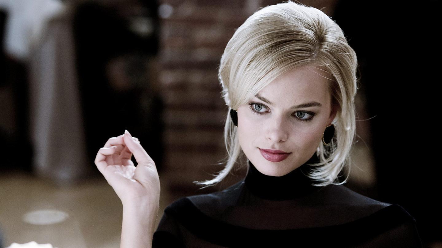 Margot Robbie assina contrato de direito de preferência com a Warner