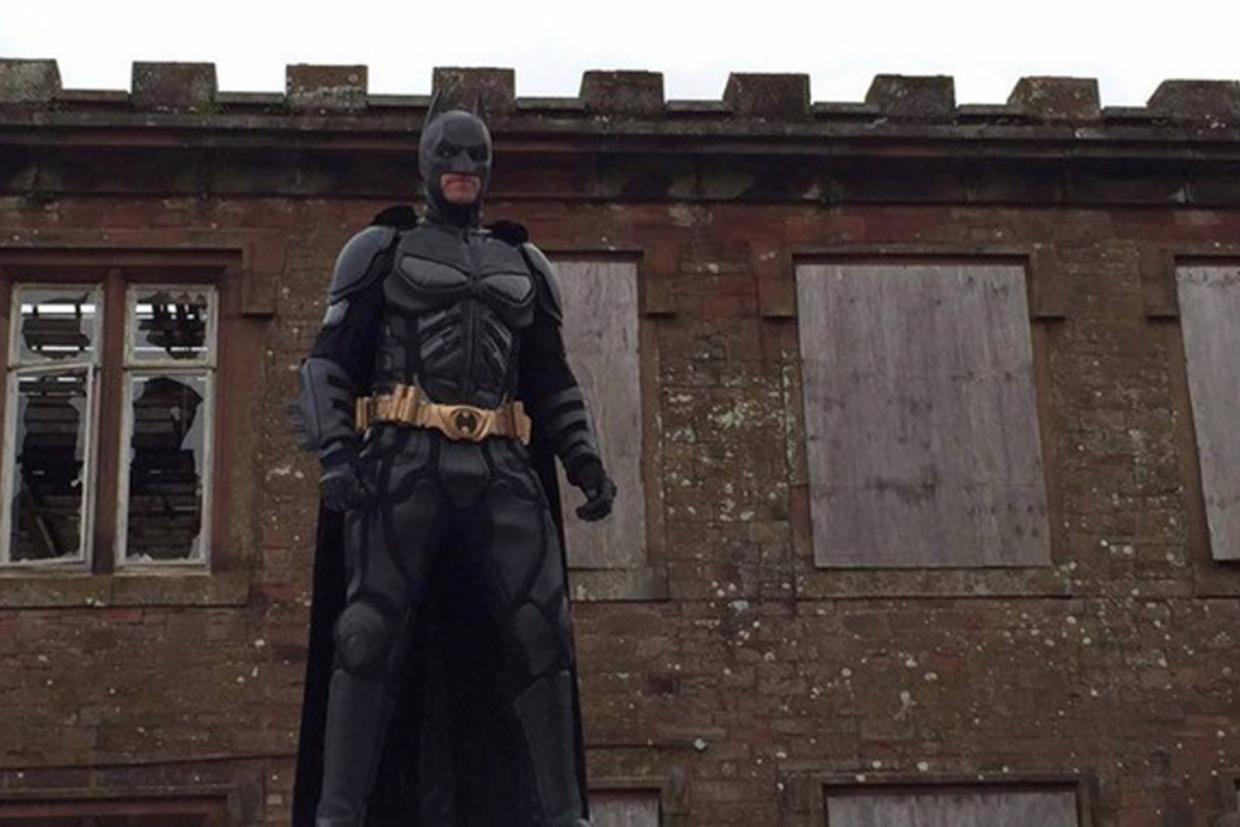 "Batman" caça palhaços do mal na Inglaterra