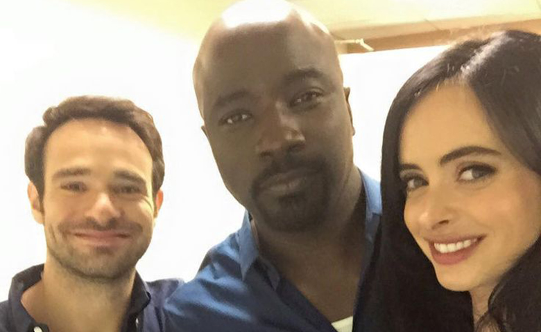 Luke Cage, Demolidor, Jessica Jones e Punho de Ferro se encontram em livestream