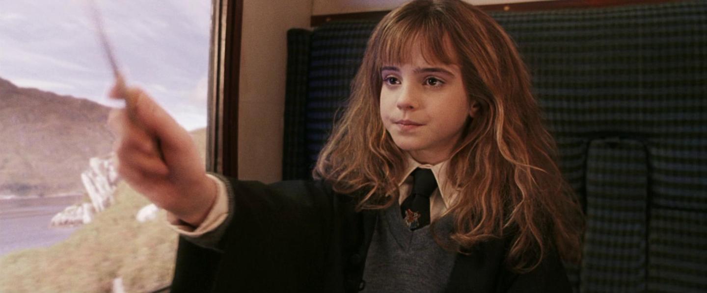 Harry Potter | Emma Watson usou dentes falsos nas gravações do primeiro filme