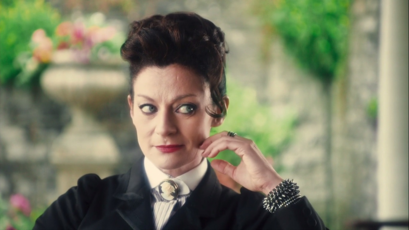 Doctor Who | Missy vai voltar logo