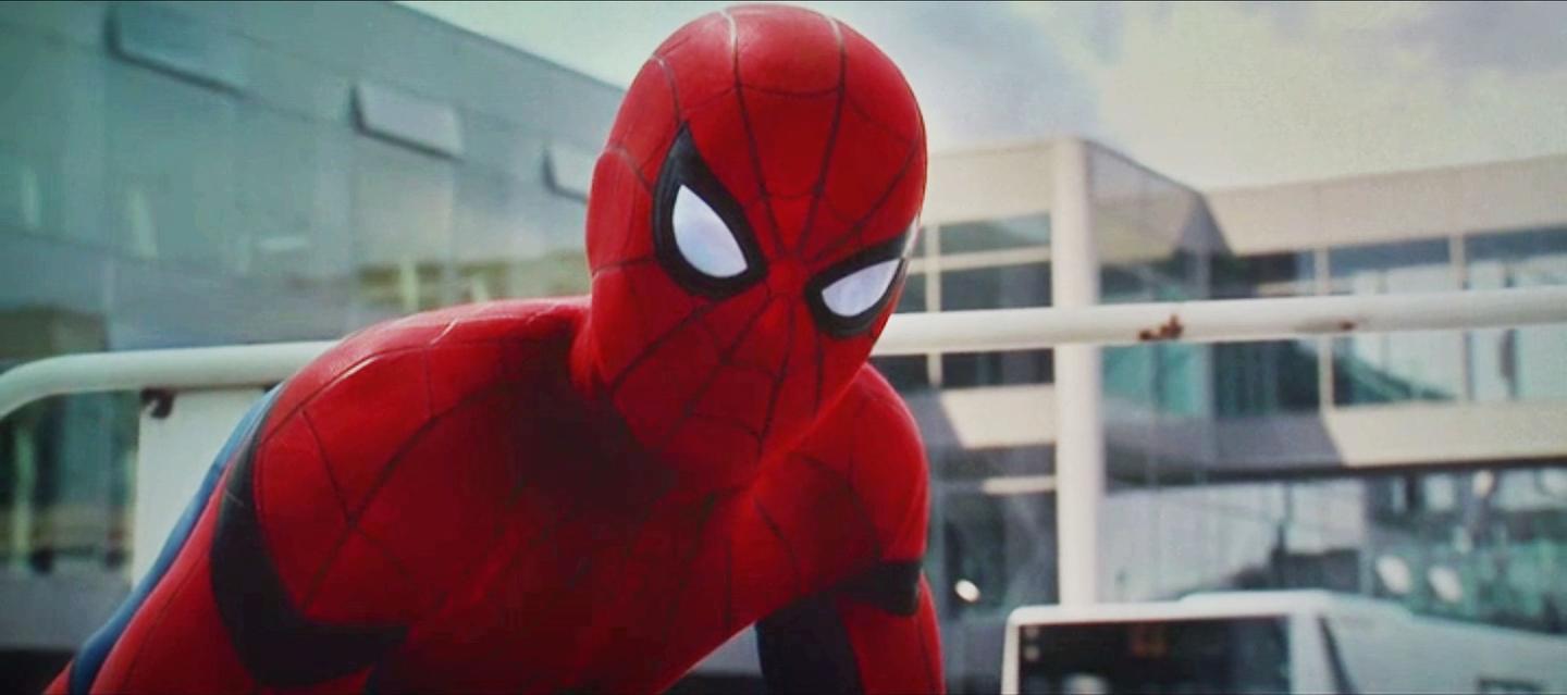 Spider-Man: Homecoming | Tom Holland compartilha nova foto dos bastidores