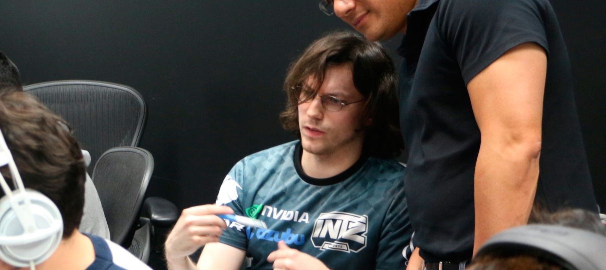 League of Legends | Abaxial é o novo técnico temporário da RED Canids