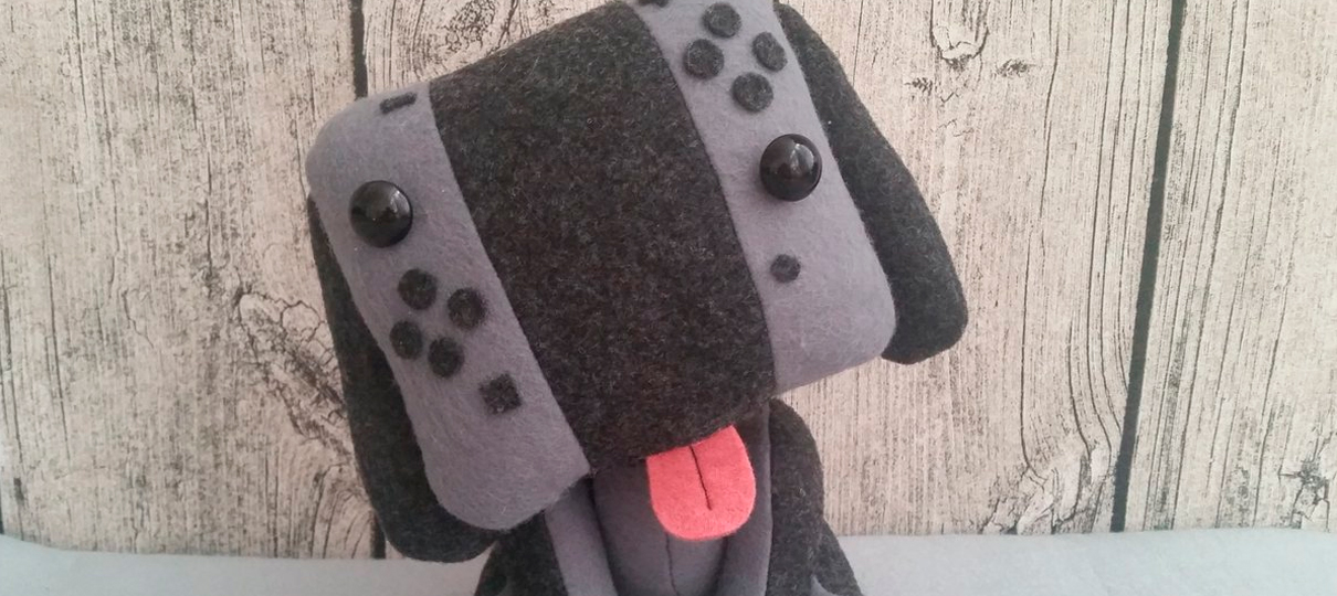 Sim, fizeram um cachorro de pelúcia baseado no controle do Nintendo Switch!