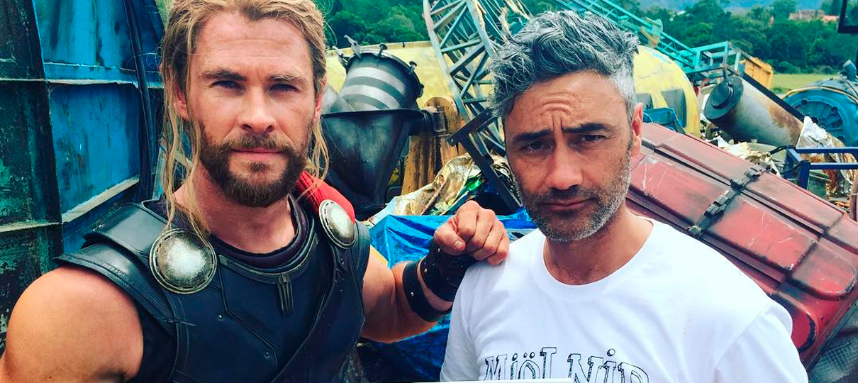 Thor: Ragnarok | Foto revela novo uniforme do herói