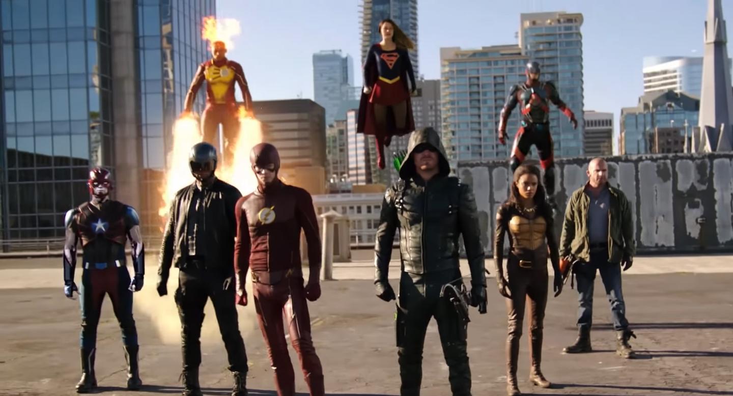 Supergirl | Heróis lutam contra os Dominadores no trailer do episódio crossover