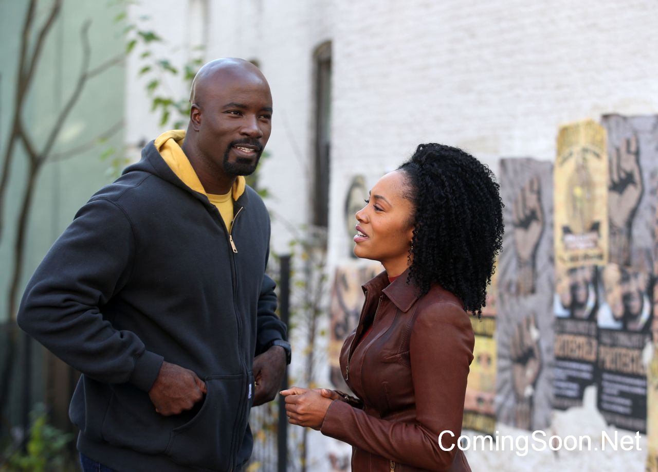 NEW YORK, NY - NOVEMBER 16:  Mike Colter and Simone Missick filming Marvel's "The Defenders" on November 16, 2016 in New York City.  (Photo by Steve Sands/GC Images)