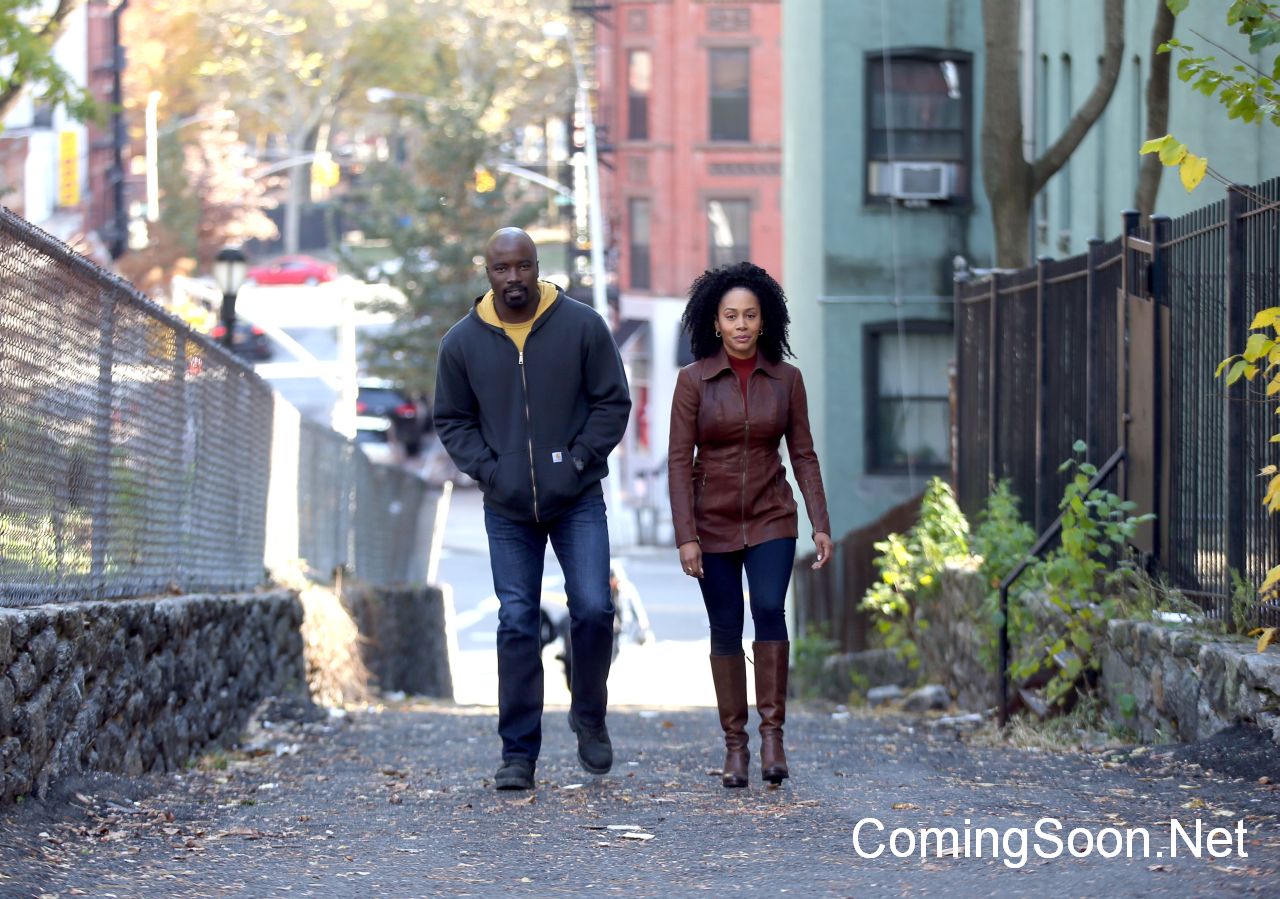 NEW YORK, NY - NOVEMBER 16:  Mike Colter and Simone Missick filming Marvel's "The Defenders" on November 16, 2016 in New York City.  (Photo by Steve Sands/GC Images)