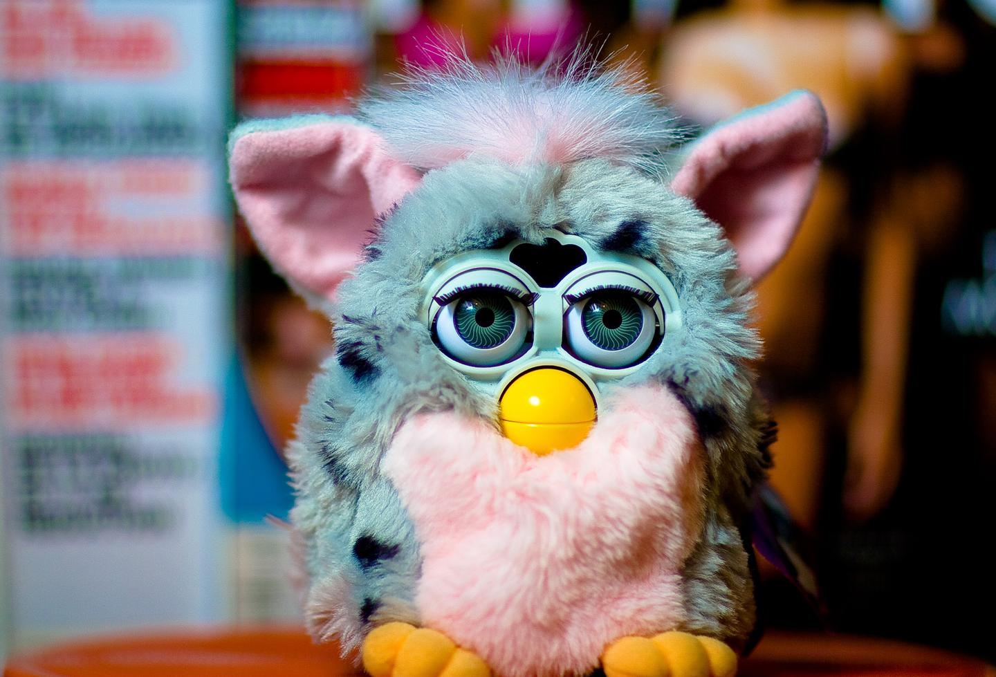 Furby | Brinquedo dos anos 90 vai ganhar filme