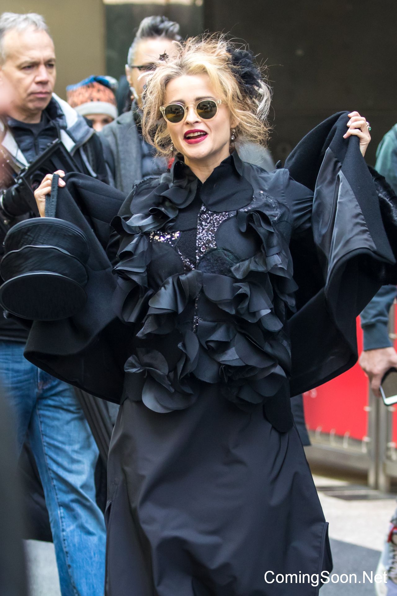 'Ocean's Eight' filming in Midtown New York

Featuring: Helena Bonham Carter
Where: NY, New York, United States
When: 26 Oct 2016
Credit: WENN.com