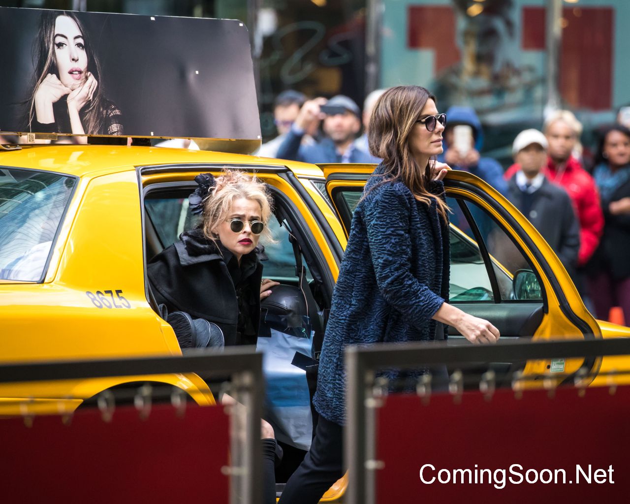 'Ocean's Eight' filming in Midtown New York

Featuring: Helena Bonham Carter, Sandra Bullock
Where: NY, New York, United States
When: 26 Oct 2016
Credit: WENN.com