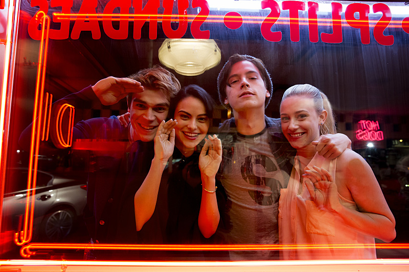 Riverdale -- "Pilot" -- Image Number:RVD101g_BTS_0281.jpg -- Pictured (L-R): Behind the scenes with KJ Apa as Archie, Camila Mendes as Veronica, Cole Sprouse as Jughead, and Lili Reinhart as Betty -- Photo: Katie Yu/The CW -- ÃÂ© 2016 The CW Network. All Rights Reserved.