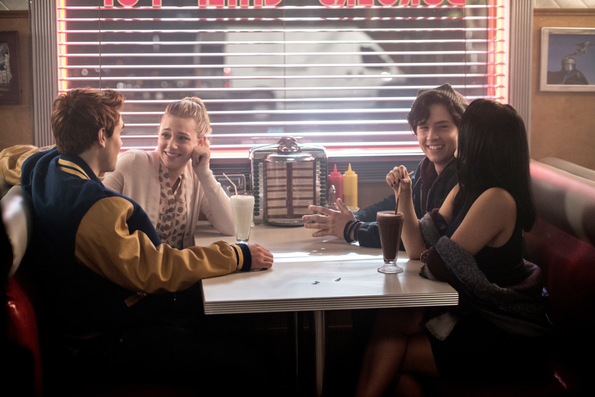Riverdale -- "Chapter Two: A Touch of Evil" -- Image Number: RVD102a_0178.jpg -- Pictured (L-R): KJ Apa as Archie Andrews, Lili Reinhart as Betty Cooper, Cole Sprouse as Jughead Jones, and Camila Mendes as Veronica Lodge -- Photo: Diyah Pera/The CW -- ÃÂ© 2016 The CW Network. All Rights Reserved
