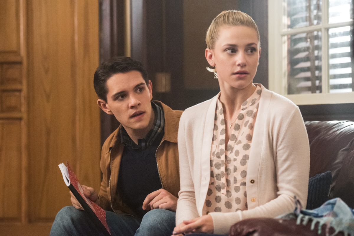 Riverdale -- "Chapter Two: A Touch of Evil" -- Image Number: RVD102d_0371.jpg -- Pictured (L-R): Casey Cott as Kevin Keller and Lili Reinhart as Betty Cooper -- Photo: Dean Buscher/The CW -- ÃÂ© 2016 The CW Network. All Rights Reserved