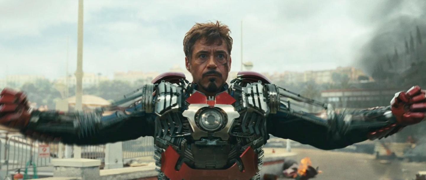 Homem-Aranha: De Volta ao Lar | Robert Downey Jr. mostra qual versão do pôster ele mais gostou