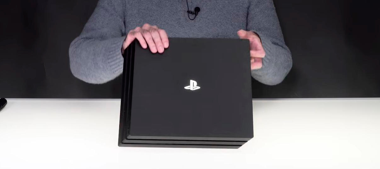 Veja o PlayStation 4 Pro sendo desmontado e conheça seus componentes