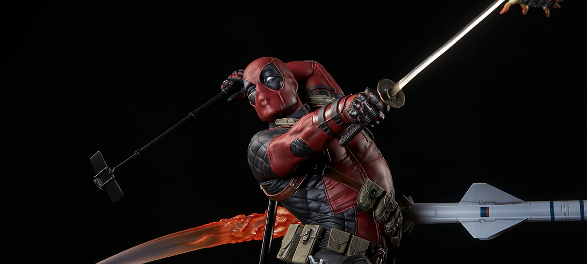 Sideshow lança action-figure de Deadpool, o Mercenário com um pau-de-selfie