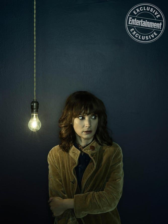 Winona Ryder from Stranger Things photographed exclusively for Entertainment Weekly on by Dan Winters on August 18th, 2017 in Los Angeles.

Stylist: Kim Wilcox; Hair: Amy Forsyth; Makeup: Sarah Hindsgaul; Producer: Sunny 16 Productions; Location: Paramour House