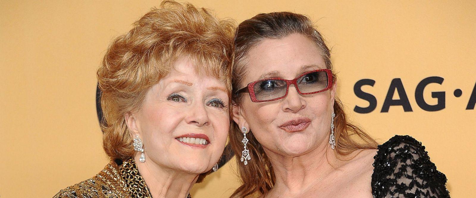 Debbie Reynolds, mãe de Carrie Fisher, é hospitalizada