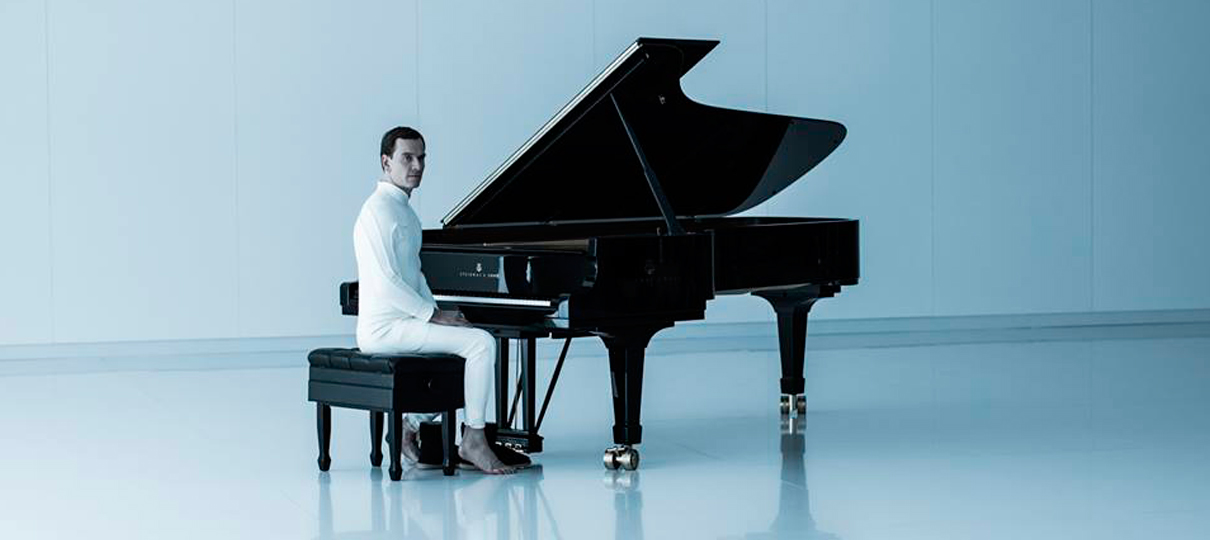 Michael Fassbender aparece em nova imagem de Alien: Covenant