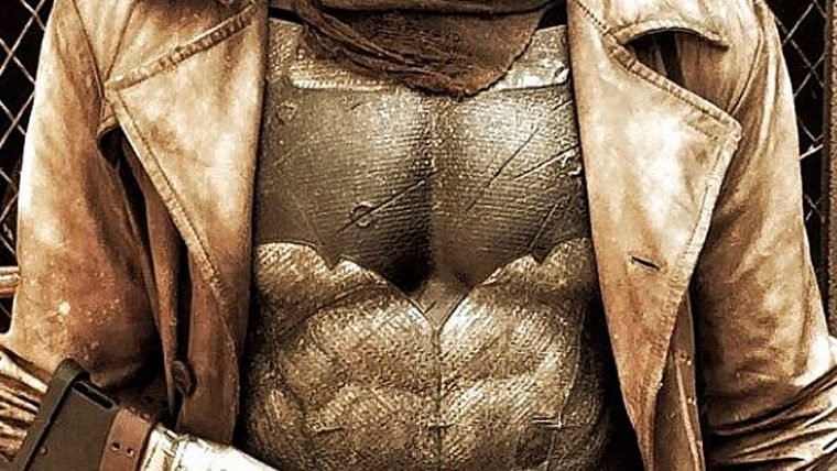 Batman vs Superman | Snyder compartilha nova foto do uniforme de Knightmare Batman