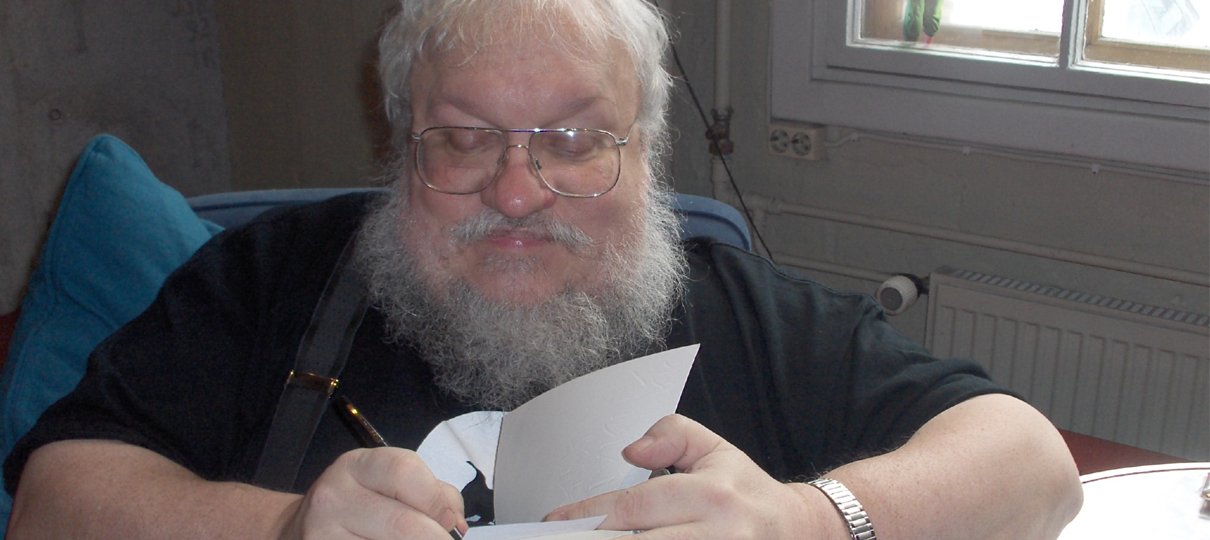 George R. R. Martin diz que Winds of Winter sai este ano; ele disse isso em 2016 (e em 2015)