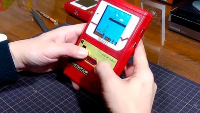 Fã altera Famicom Classic Mini para caber em uma carcaça de Game Boy