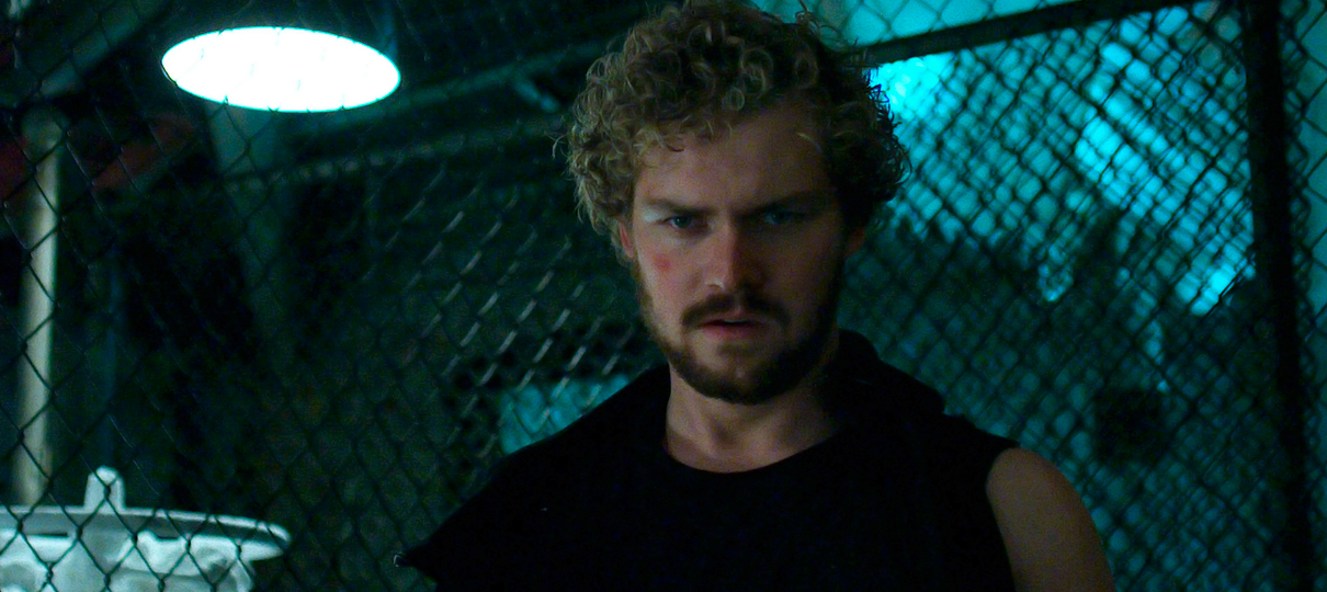 Punho de Ferro | Finn Jones comenta sobre uniforme do herói