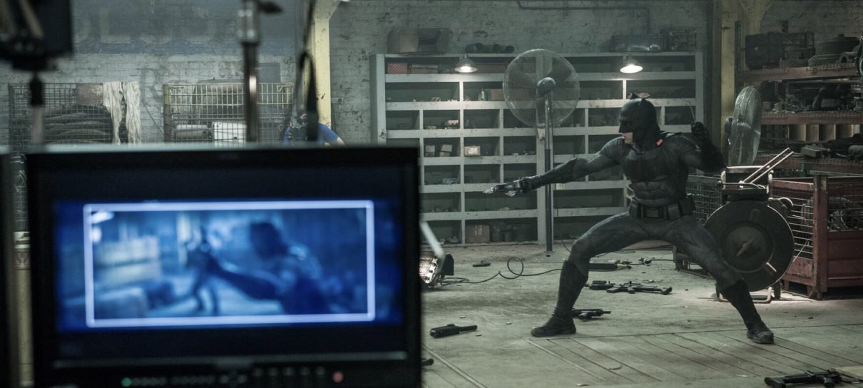 Batman vs Superman | Fotos dos bastidores revelam mais sobre uma das cenas de luta