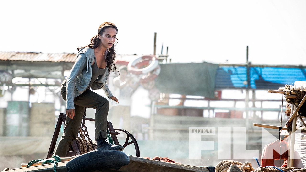 Tomb Raider: A Origem  Alicia Vikander se aventura pela floresta