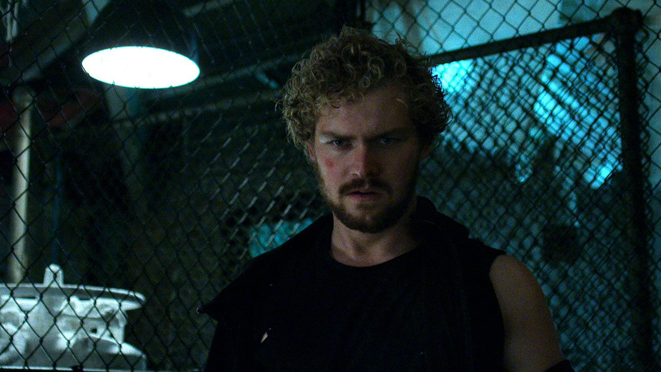 Finn Jones diz que Punho de Ferro não agradou por culpa do Trump