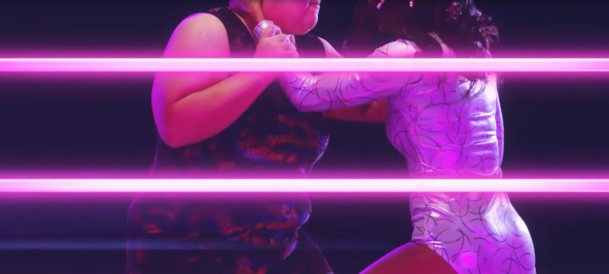 GLOW | Série da Netflix sobre lutadoras ganha teaser cheio de neon