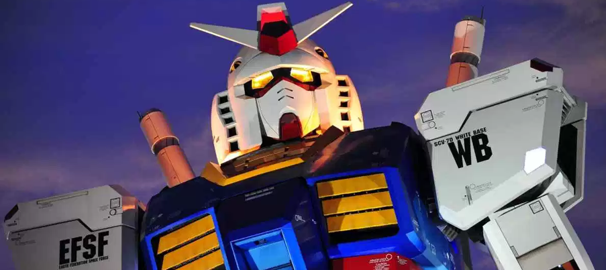 Gundam gigante de Odaiba está sendo desmontado