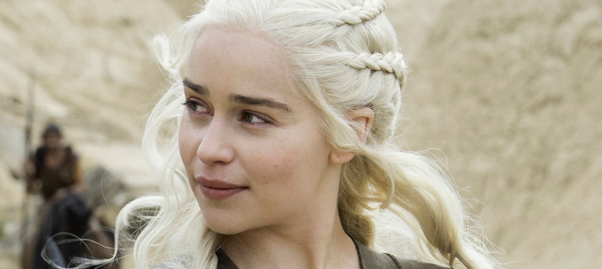 Game of Thrones | Emilia Clarke diz que está cansada de defender suas cenas de nudez