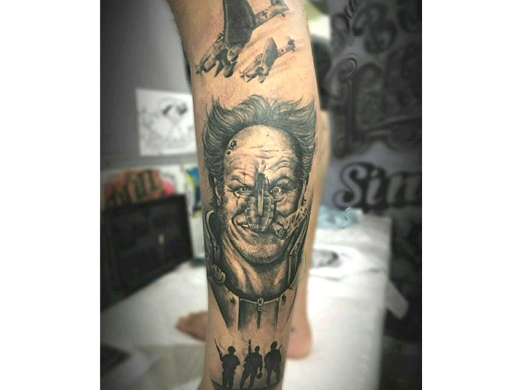 Tatuagem Ozob por Daniele Cristina Brambilla